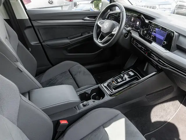 Volkswagen Golf view 8