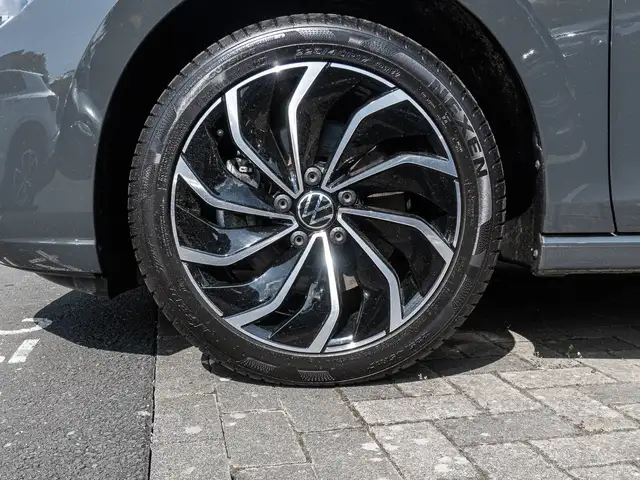 Volkswagen Golf view 7