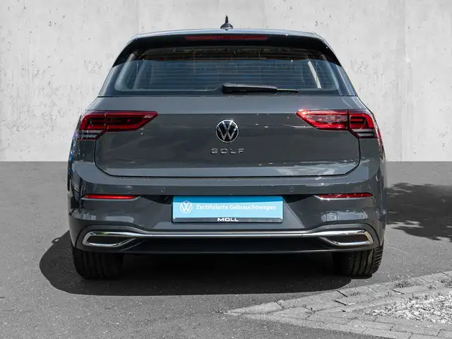Volkswagen Golf view 6