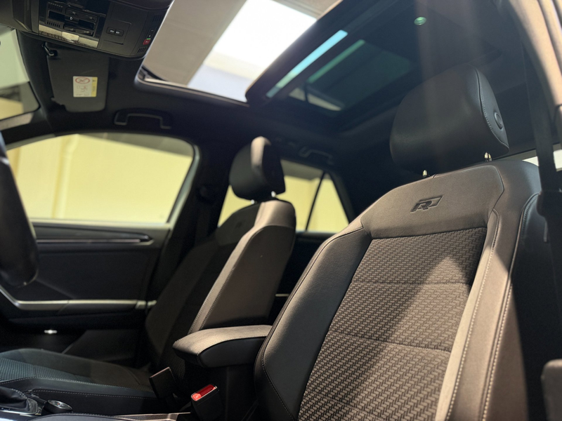 Volkswagen T-Roc 2.0 TSI 4Motion Sport R-Line |Pano|Beats|Keyless|N — photo 4