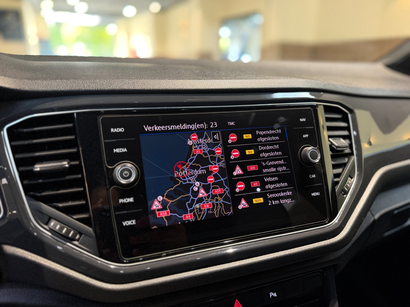 Volkswagen T-Roc 2.0 TSI 4Motion Sport R-Line |Pano|Beats|Keyless|N — photo 37