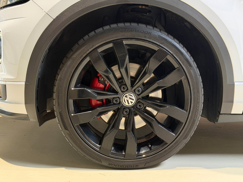 Volkswagen T-Roc 2.0 TSI 4Motion Sport R-Line |Pano|Beats|Keyless|N — photo 11