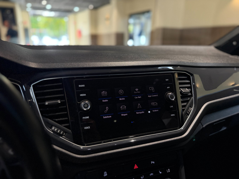 Volkswagen T-Roc 2.0 TSI 4Motion Sport R-Line |Pano|Beats|Keyless|N — photo 33