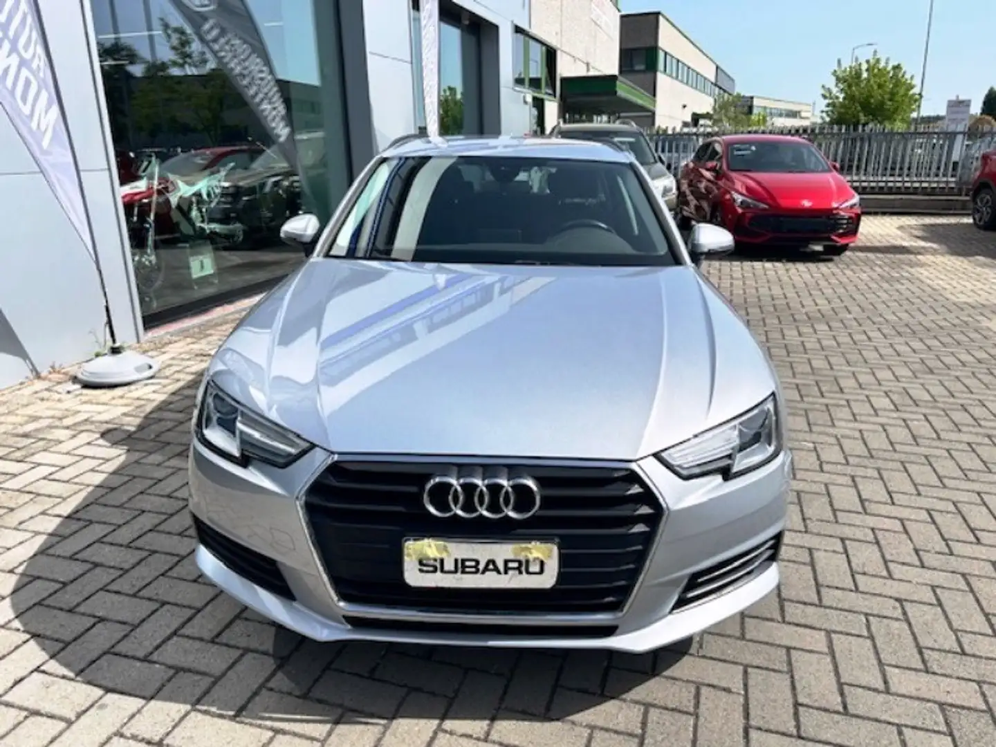 Audi A4 Avant 2.0 TDI 150 CV S tronic Argento - 2