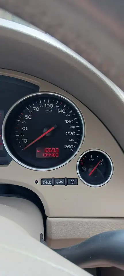 Audi A4 снимка Audi A4
