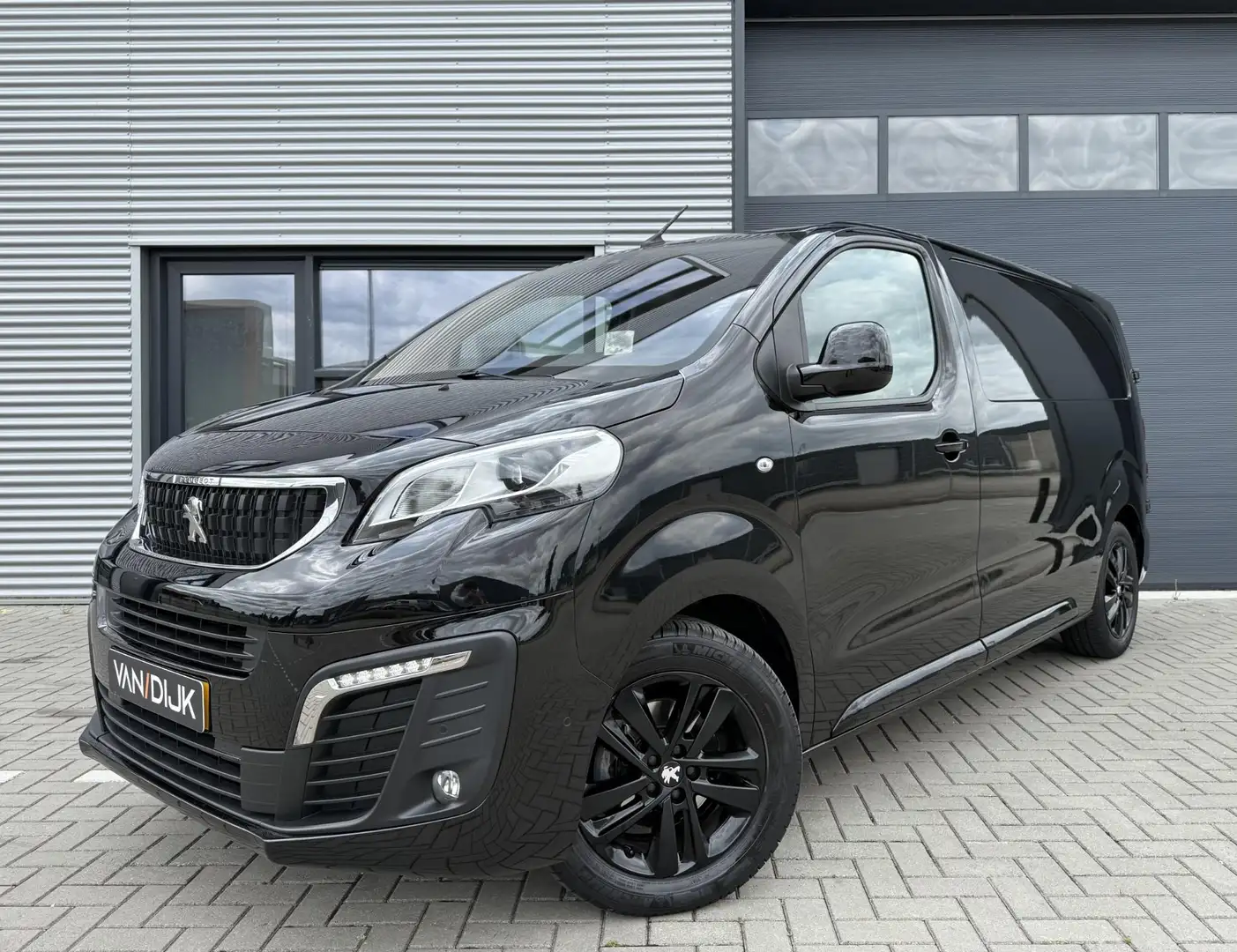 Peugeot Expert 2.0 BlueHDI 180 Standard Asphalt ✓Automaat ✓Bi-Xen Zwart - 2