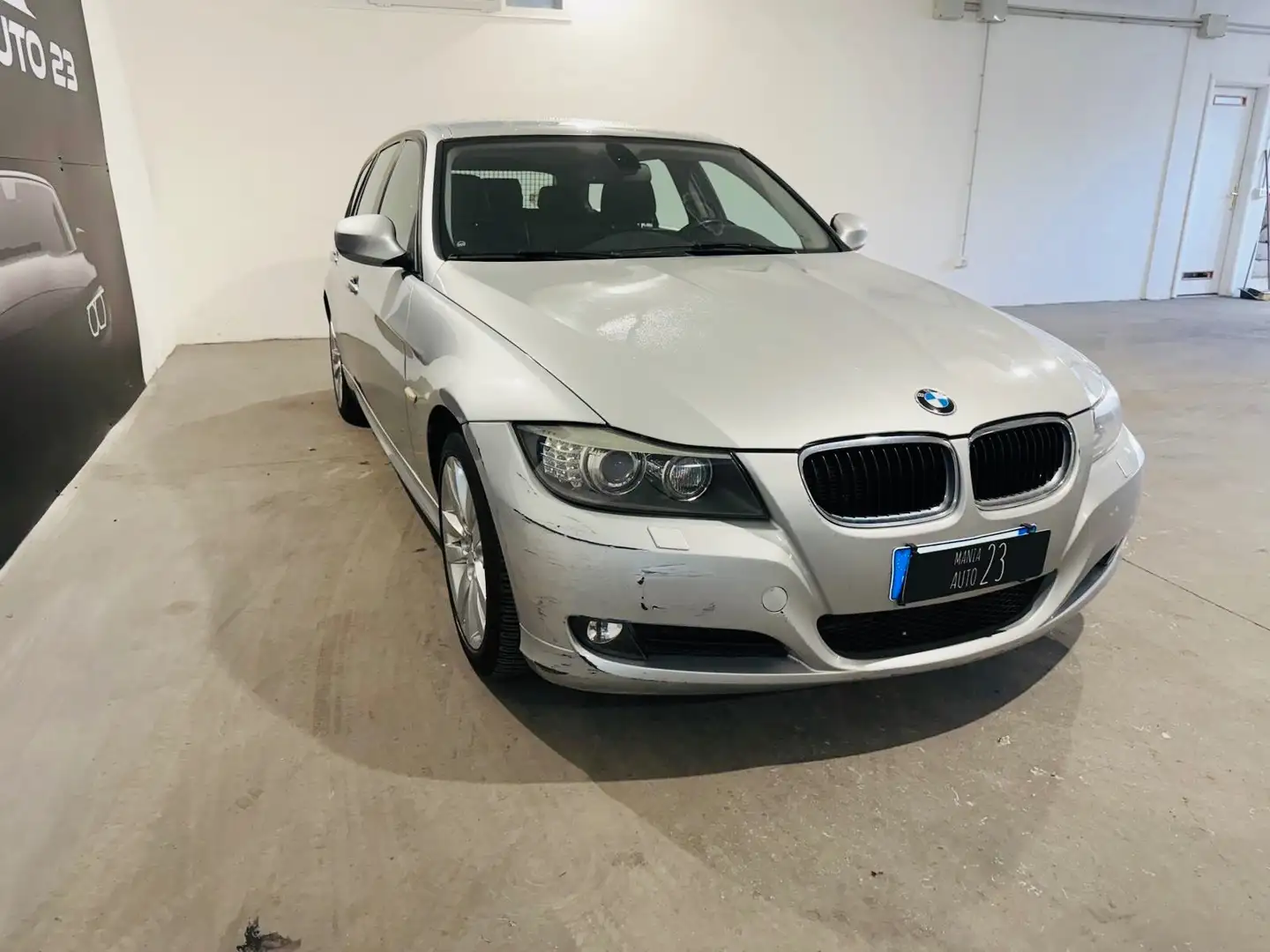 BMW 320 Serie 3 Touring 320d Touring Futura c/pelle 184cv Argent - 2