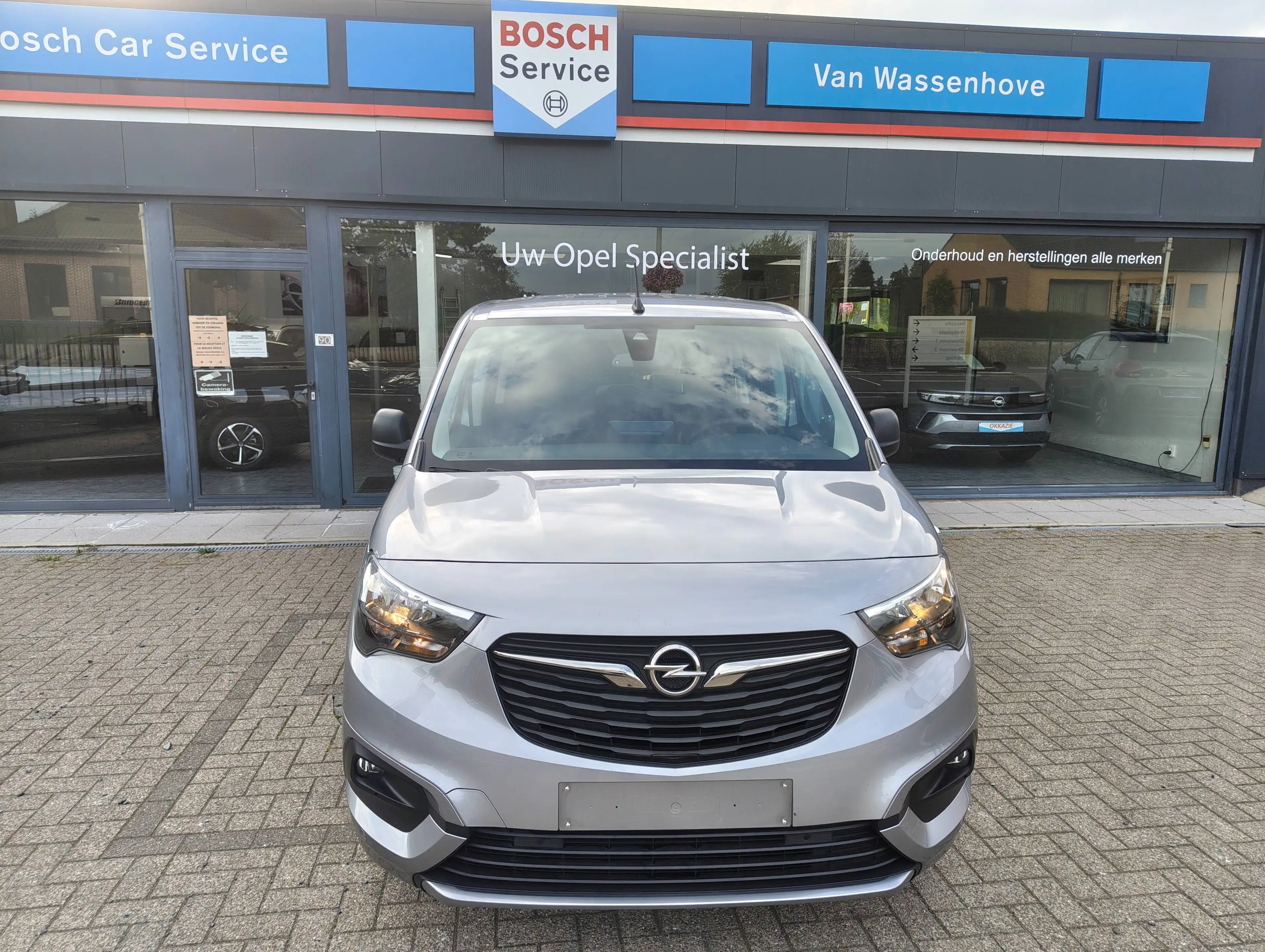 Opel Combo Life Combo Life 1.2 T L1H1 Edition S/S DAB NAV 110 pk — photo 2