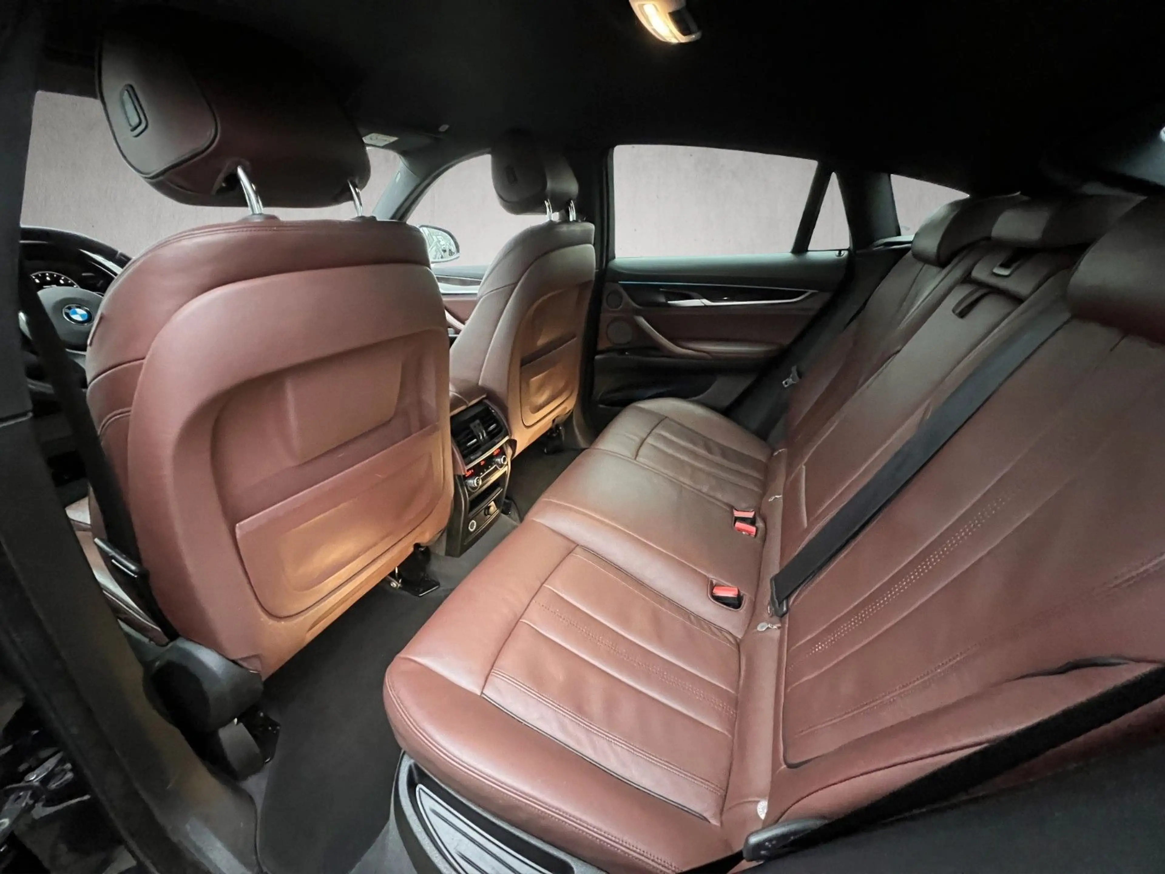 BMW X6 xDrive 35 i M Sportpaket*Leder*Navi*Xenon — photo 9