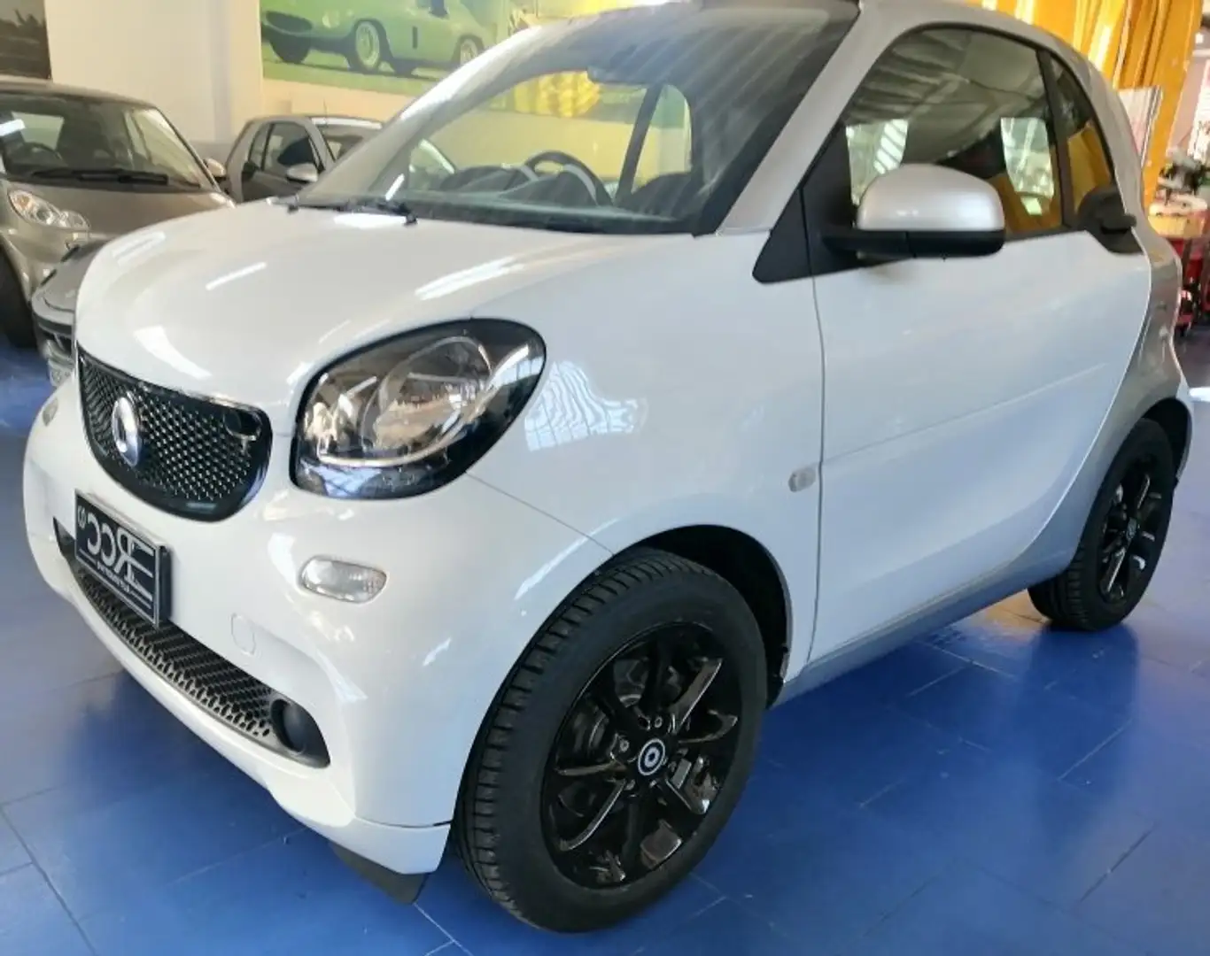 smart forTwo leather &  navigator Bianco - 1