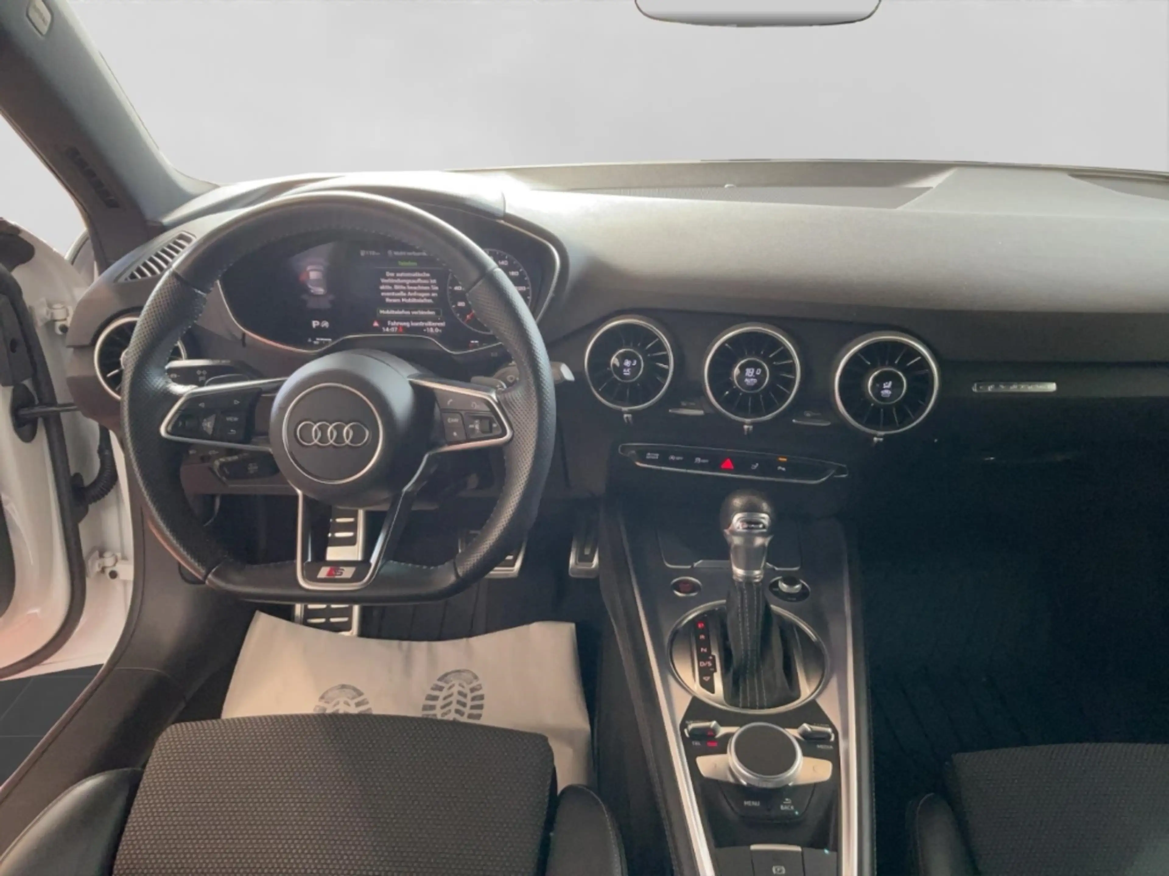 Audi TT Coupe 45 2.0 TFSI S line quattro Alu LED Navi APS — photo 14