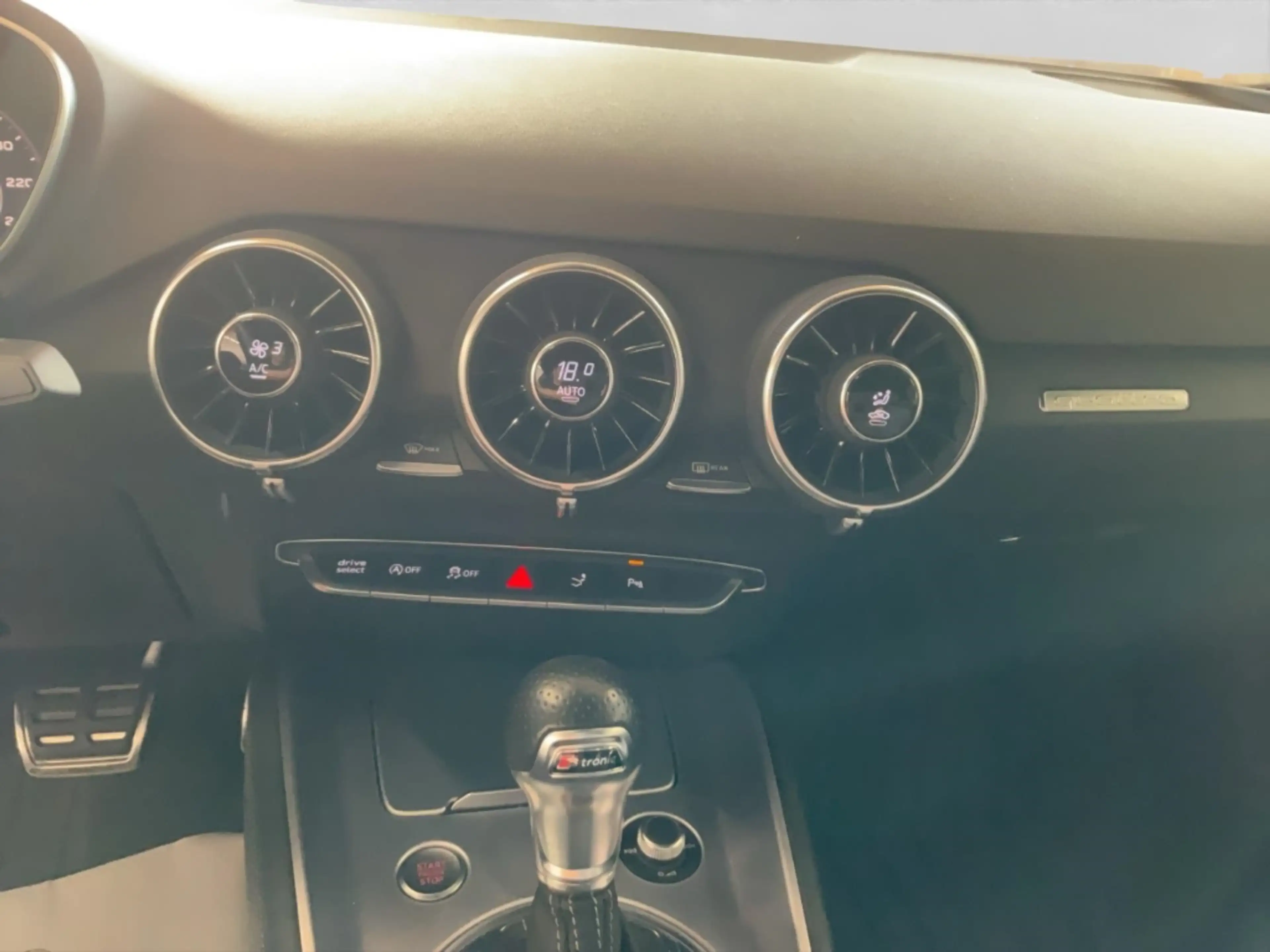 Audi TT Coupe 45 2.0 TFSI S line quattro Alu LED Navi APS — photo 15