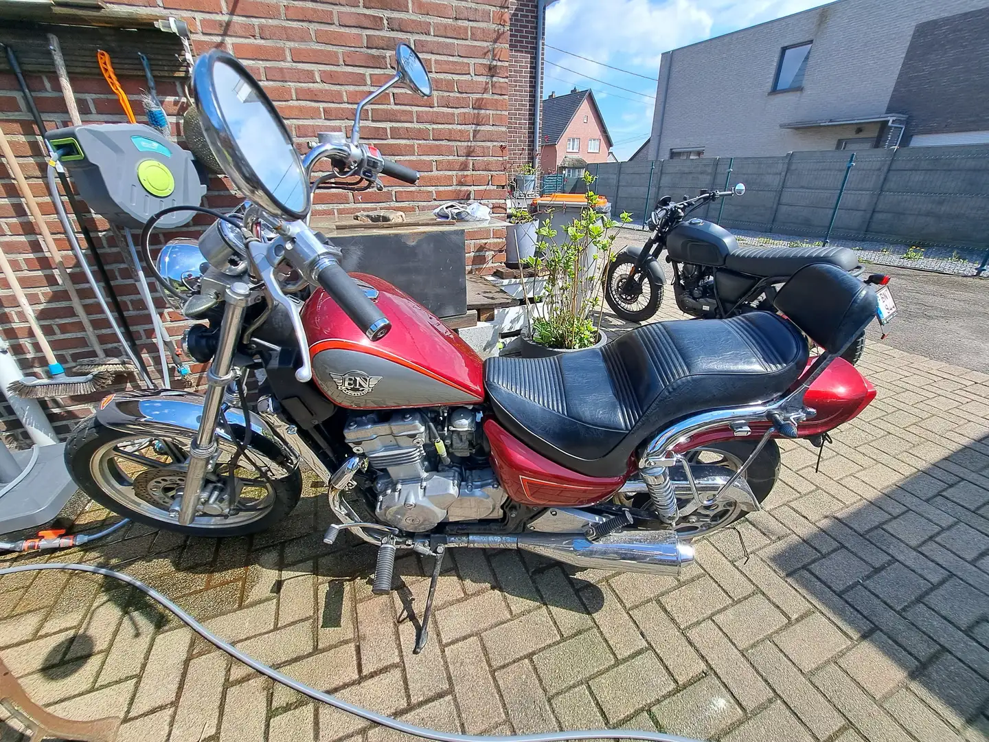 Kawasaki EN 500 Rouge - 2
