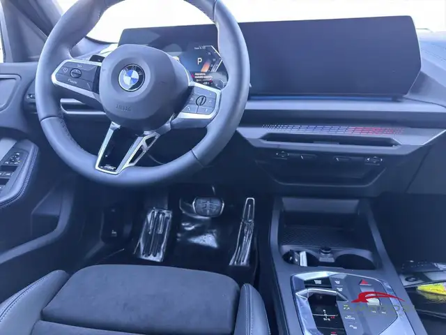 BMW 1 Series view 12