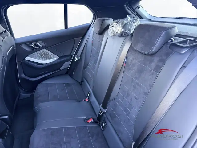 BMW 1 Series view 7