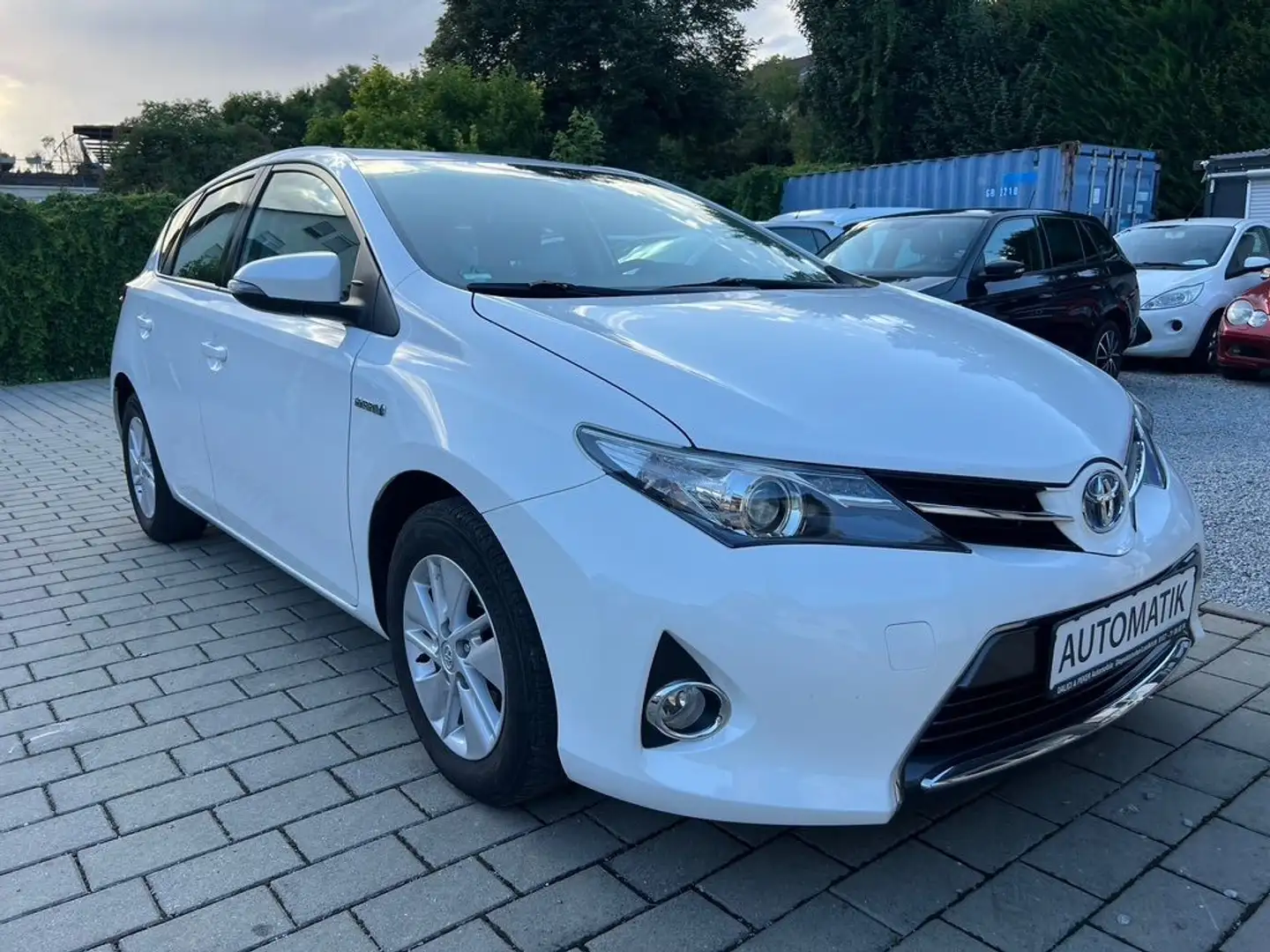Toyota Auris Hybrid Life 1.8 KAMERA KLIMA TÜV /07.2026 Blanc - 1