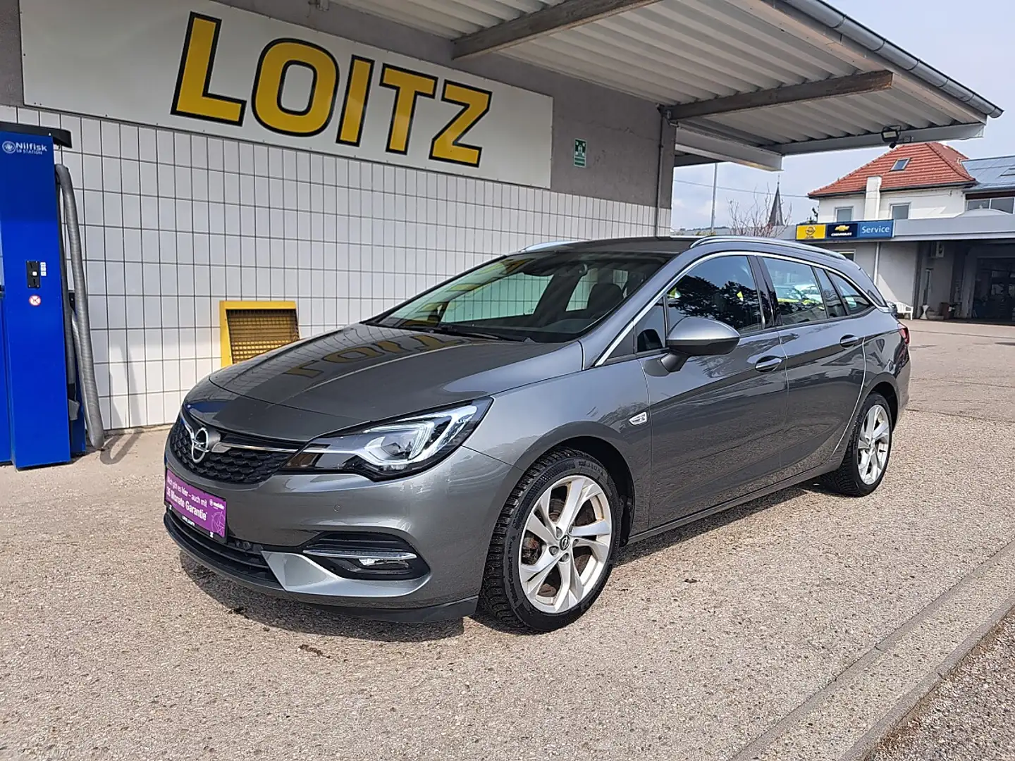 Opel Astra ST 1,2 Turbo Direct Inj. Business Elegance Grau - 1