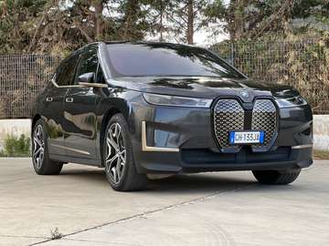 Bmw IX40x drive 326cv Batterie perfette al 98%