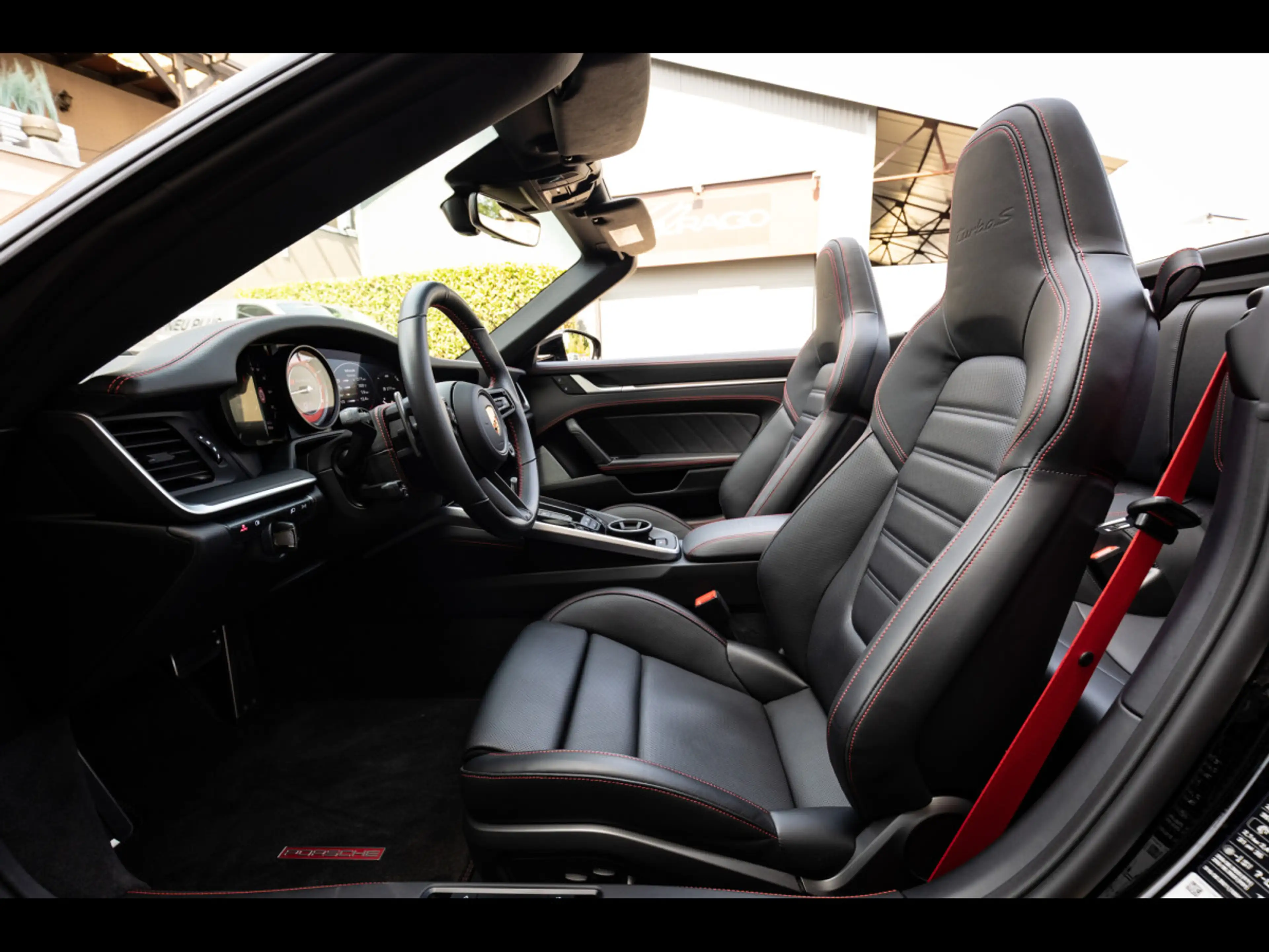 Porsche 911 992.1 TURBO S CABRIOLET PDK°INNODRIVE°LIFT°BURM — photo 11