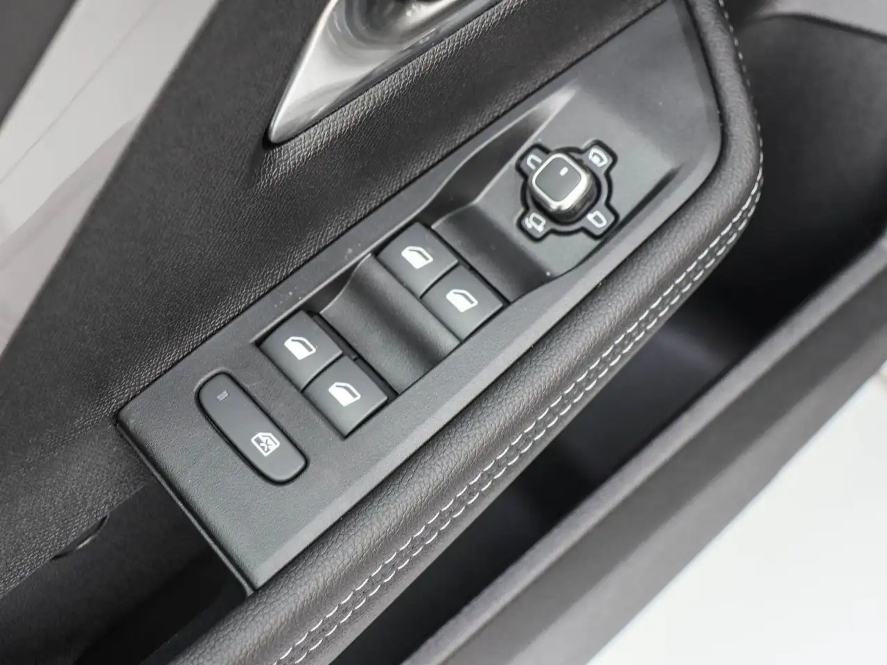Opel Astra Sports Tourer GS Panoramadach AHK LED, миниатюра 14