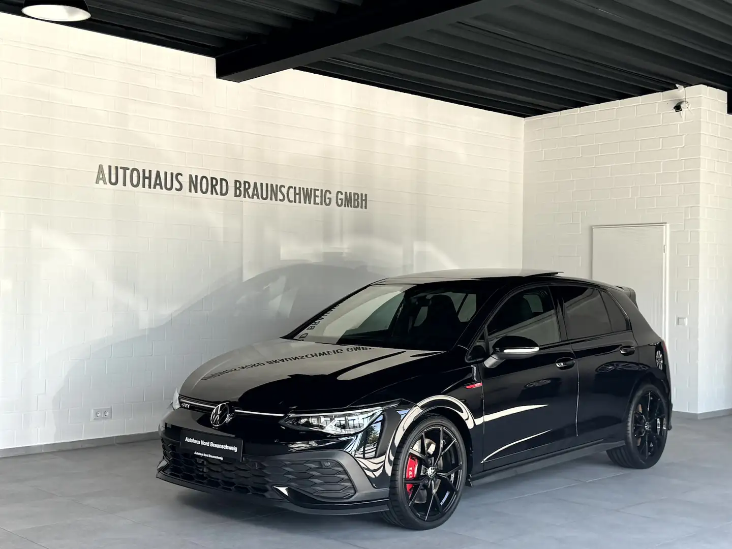 Volkswagen Golf GTI Clubsport 2.0TSI*BlackStyle*Pano*IQ*ACC* Zwart - 1
