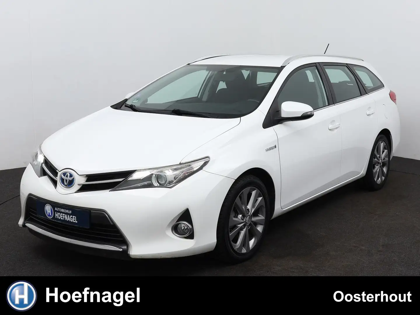Toyota Auris Touring Sports 1.8 Hybrid Aspiration Automaat | Na Fehér - 1