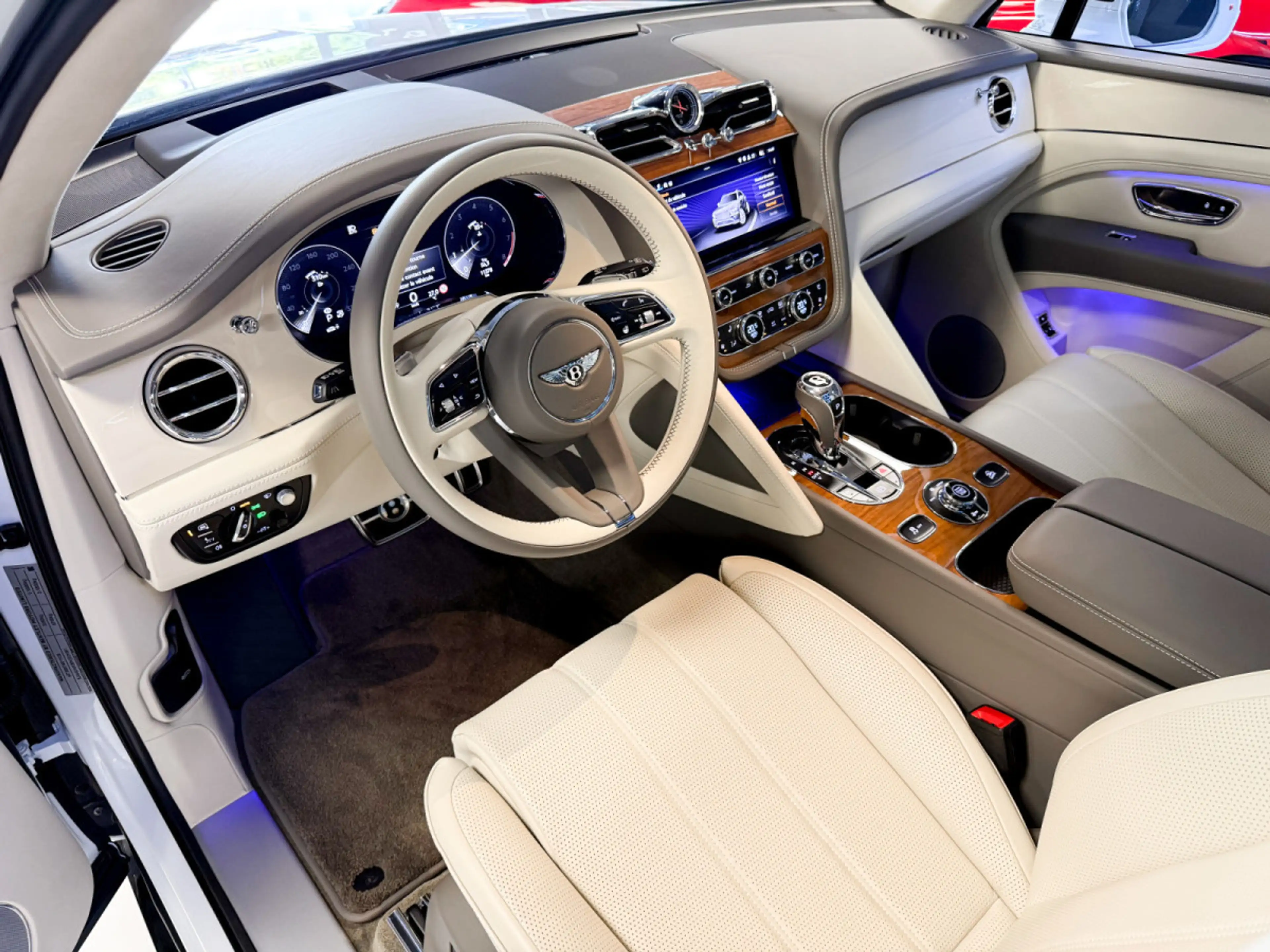Bentley Bentayga 4.0 V8 S CARBON — photo 9