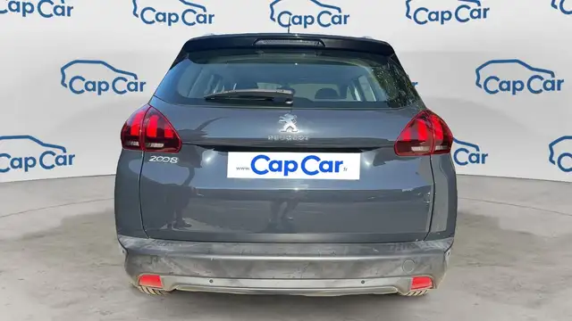 Peugeot 2008 view 3
