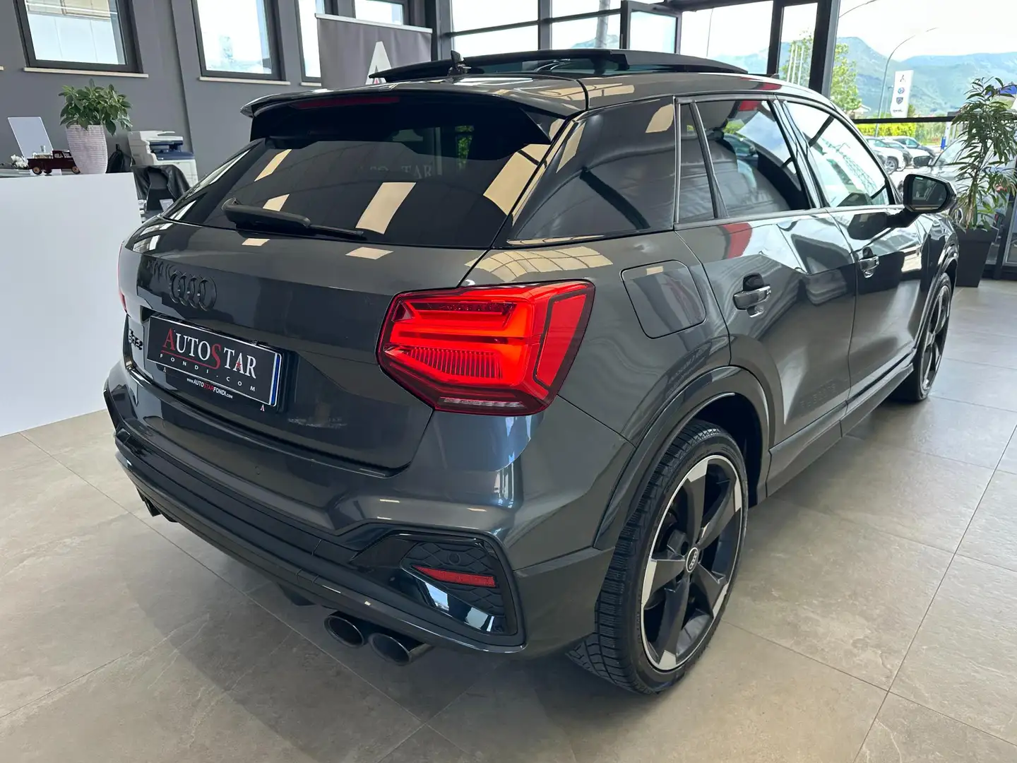 Audi SQ2 2.0 tfsi quattro s-tronic Oro - 2