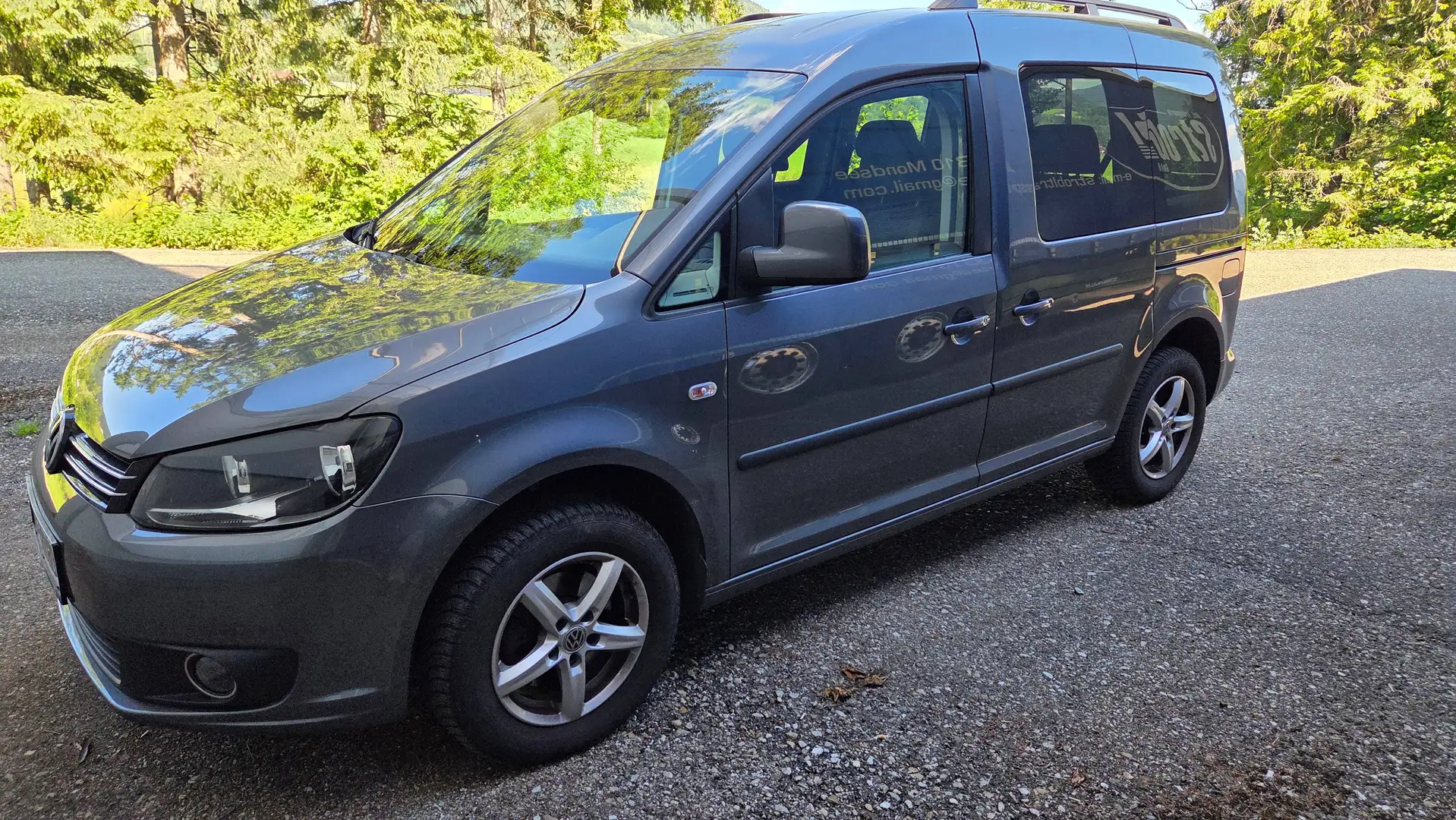 Volkswagen Caddy Caddy Kombi 1,6 TDI DPF Grau - 2