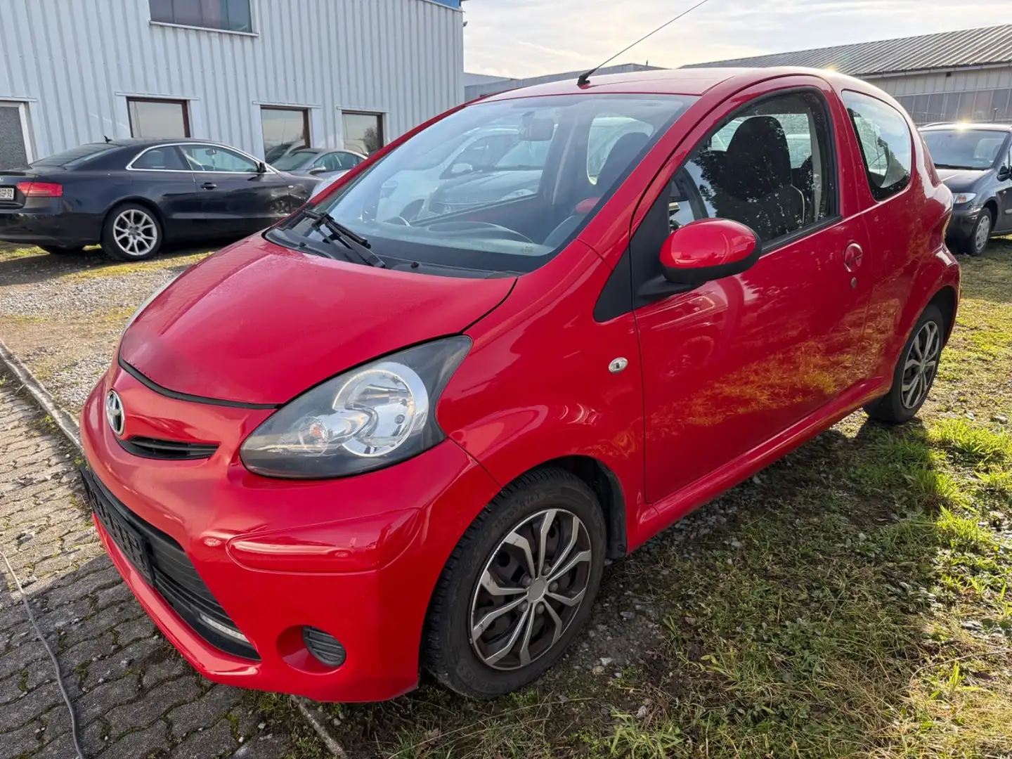 Toyota Sonstige Aygo (X) 1,0-l-VVT-i Cool KLIMA Rot - 1