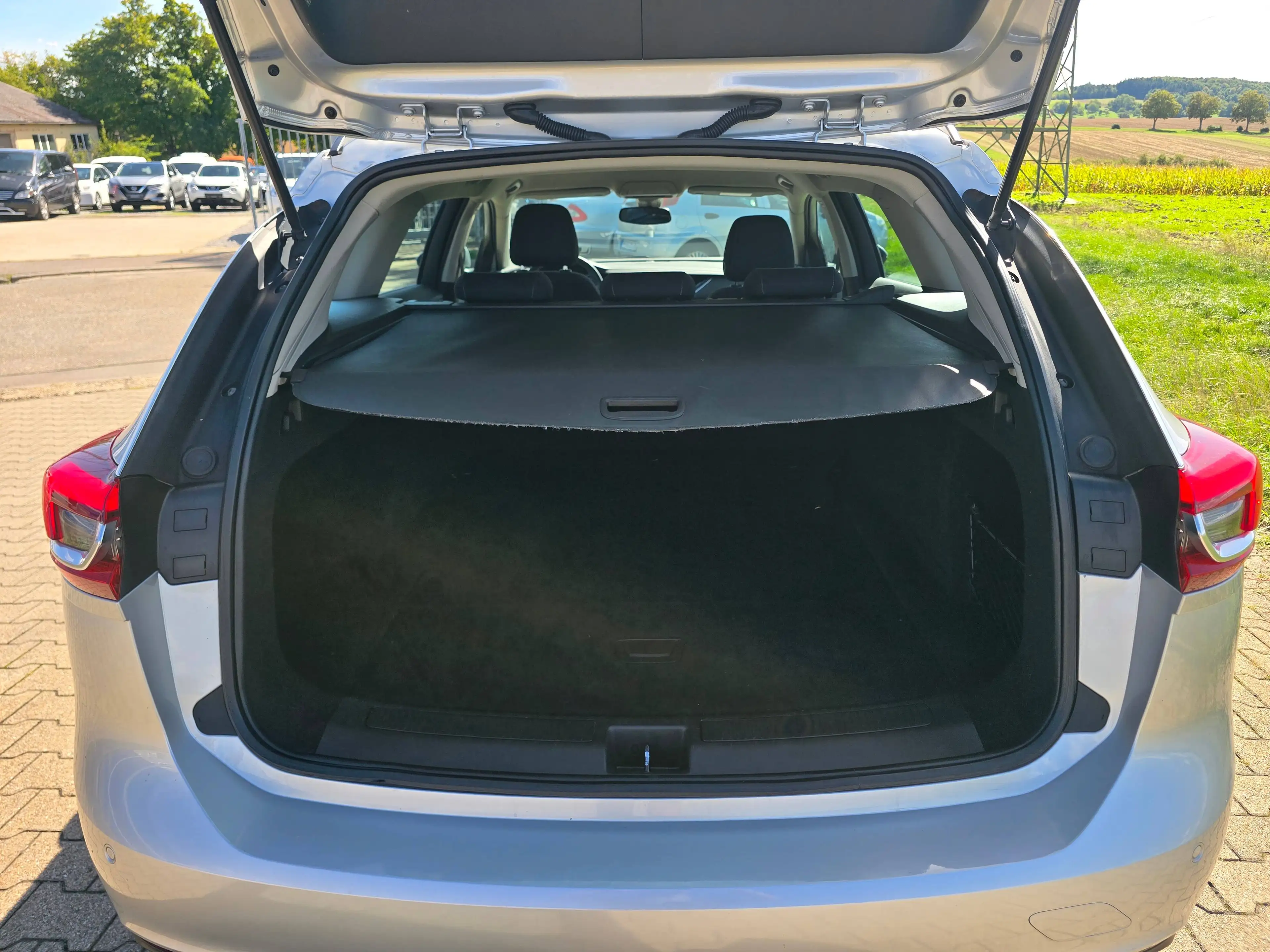 Opel Insignia Edition — photo 10