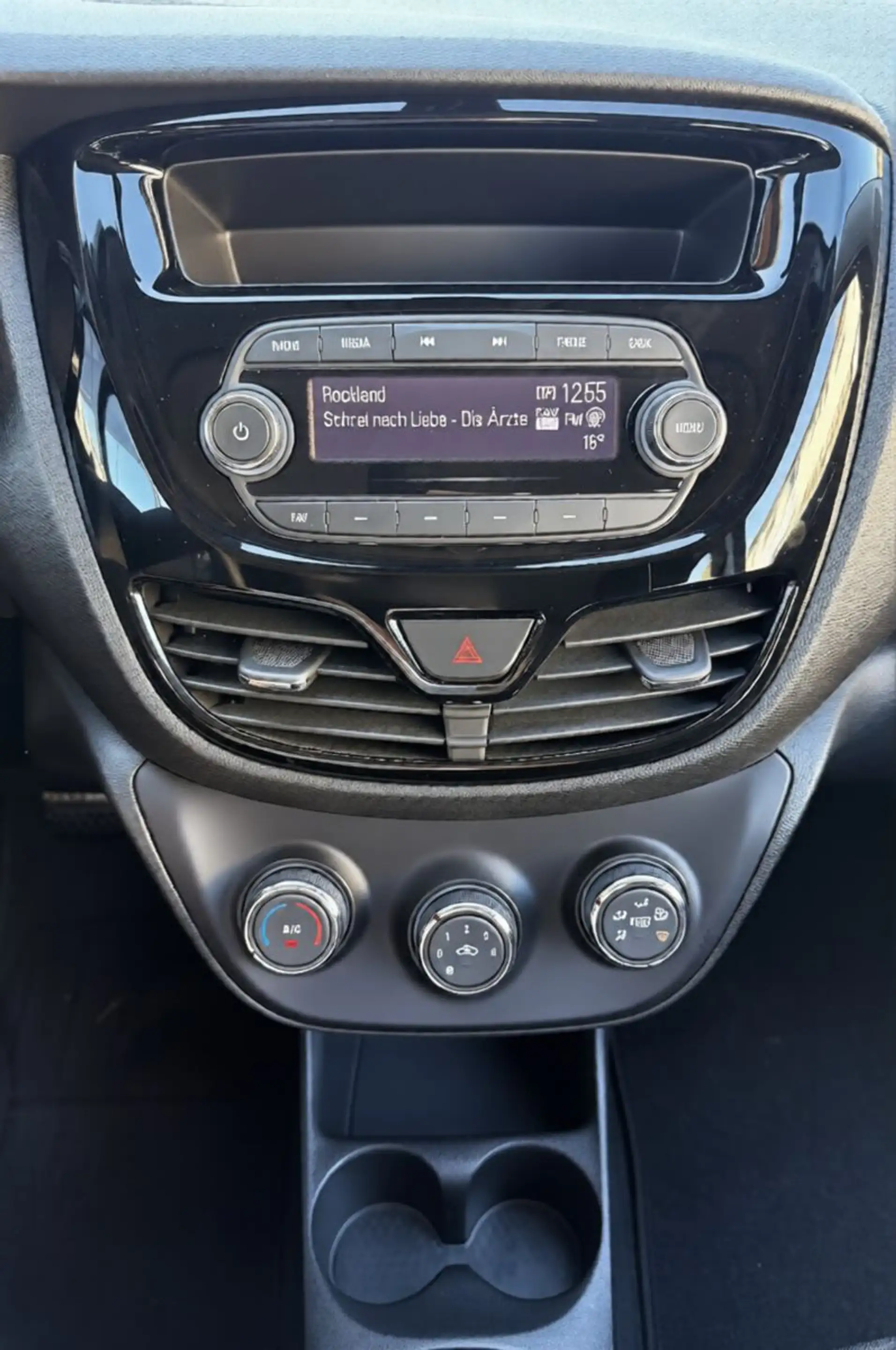 Opel Karl Rocks Automatik Klima, LM, Bluetooth — photo 5