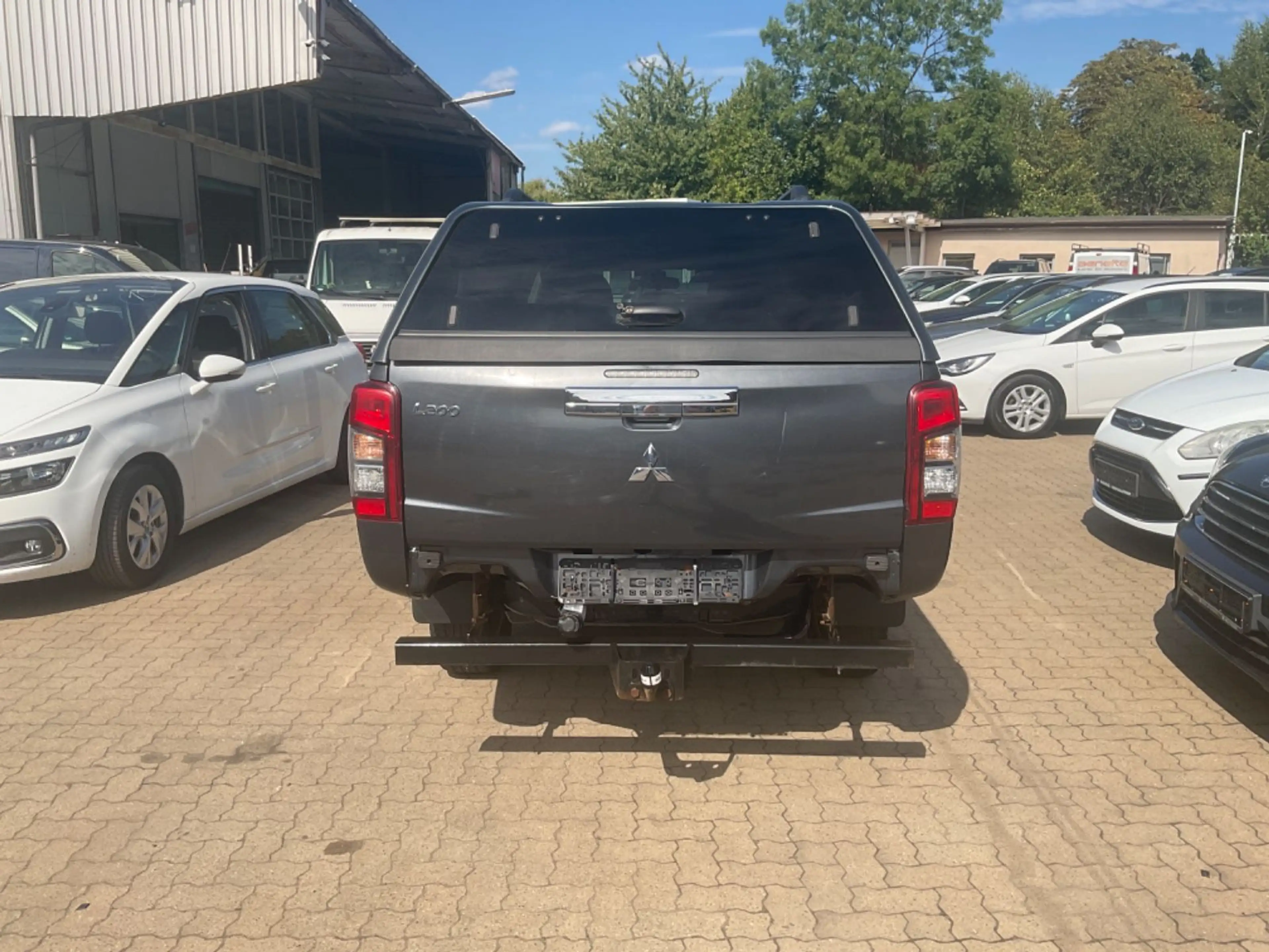 Mitsubishi L200 Basis Doppelkabine 4WD TÜV 03.2028 1HAND — photo 6