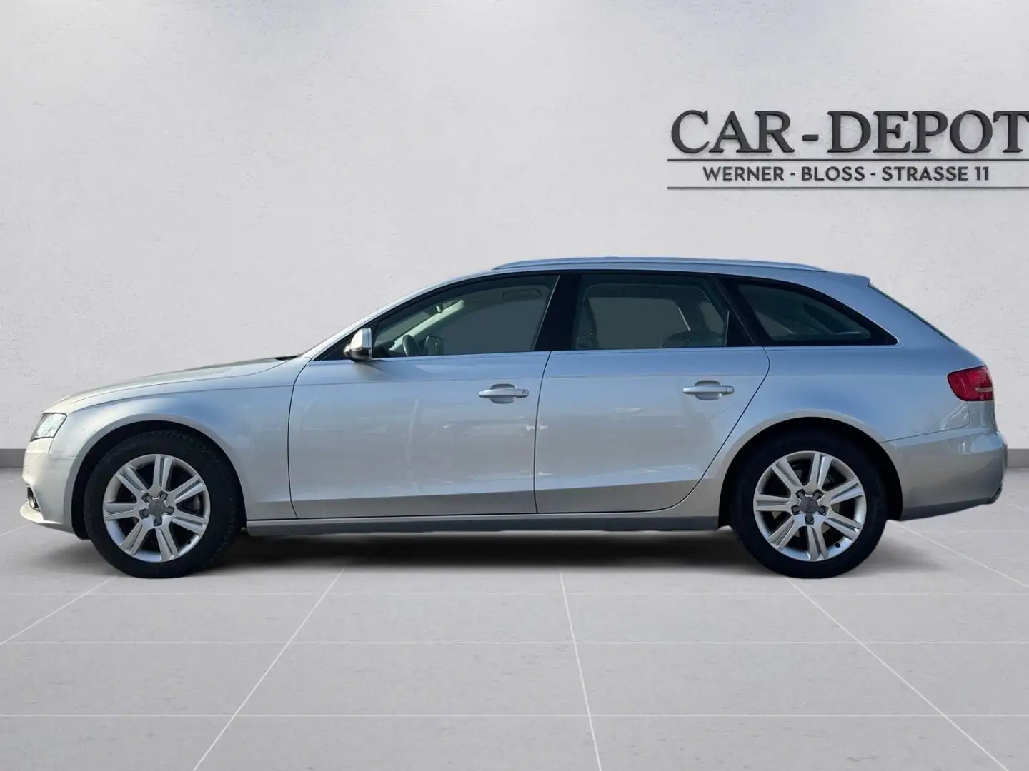 Audi A4 Avant Ambition*AUTOMA.*PDC*SHZ*LED*XENON*USB* Silber - 2