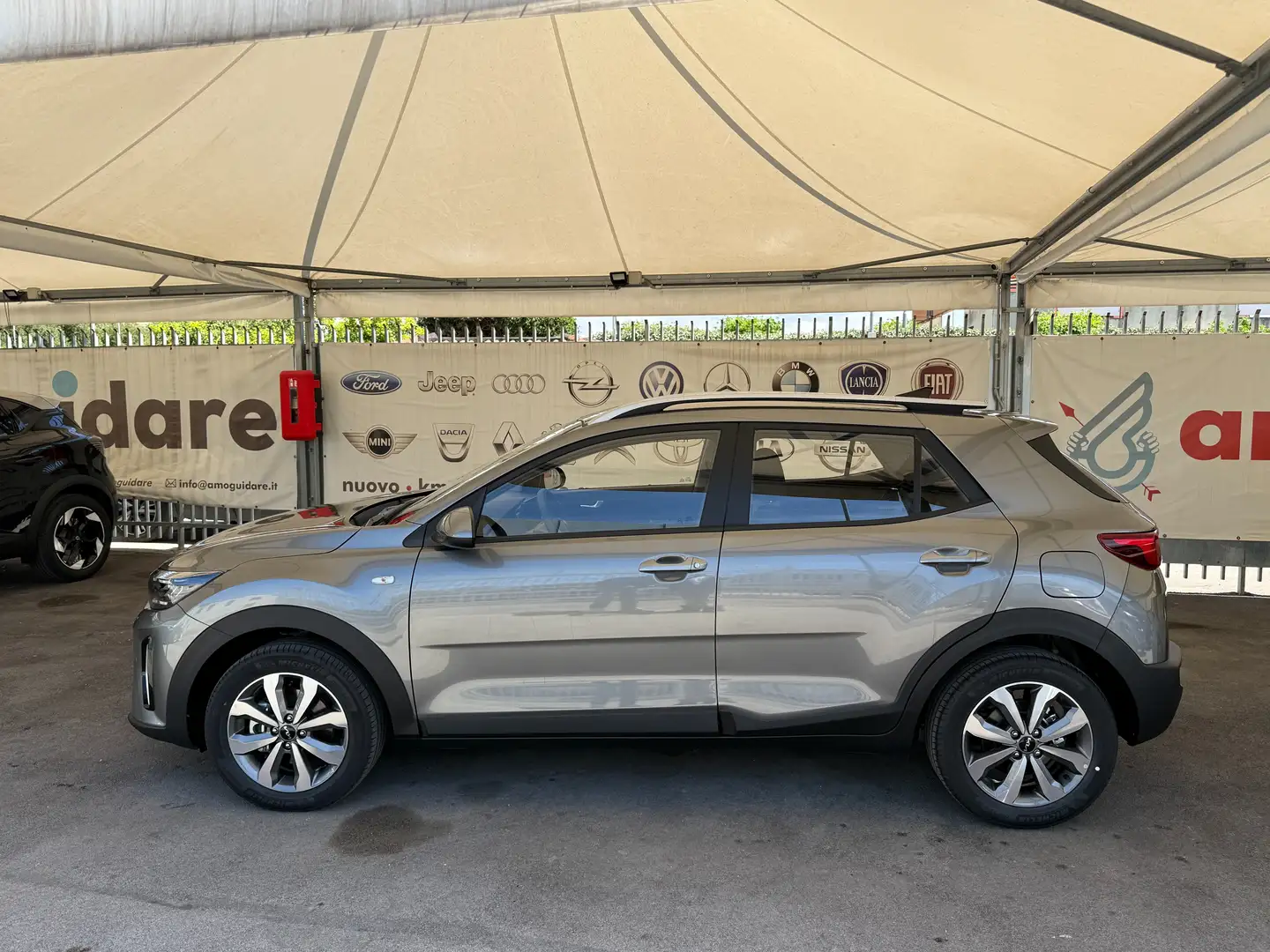 Kia Stonic Stonic 1.2 Gpl Urban 78cv Grigio - 2