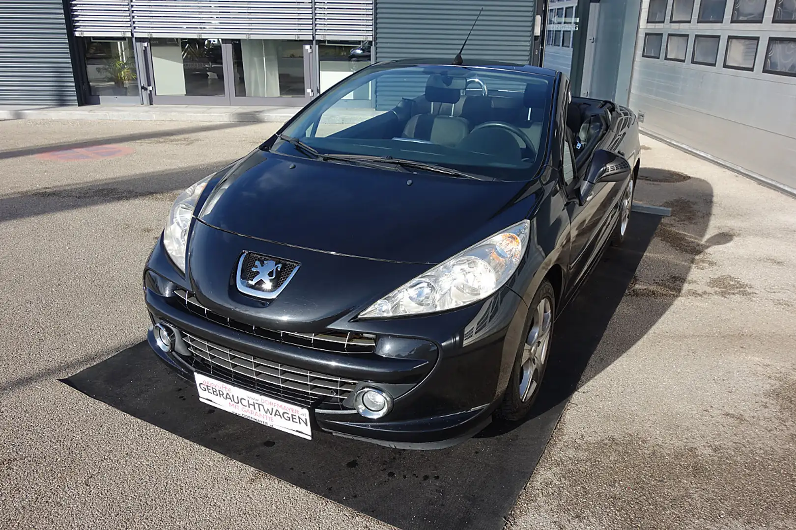 Peugeot 207 CC 1,6 16V Schwarz - 2