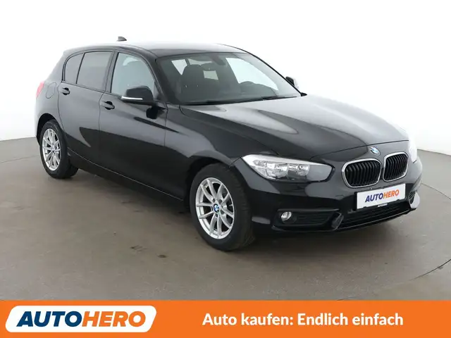 BMW 1 Series view 8
