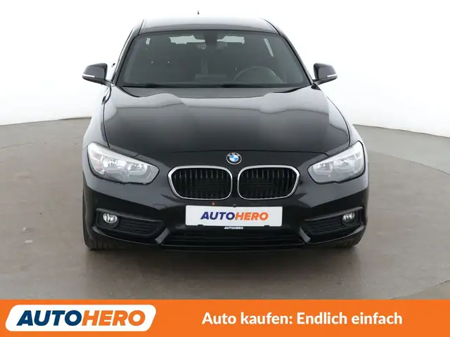 BMW 1 Series view 9