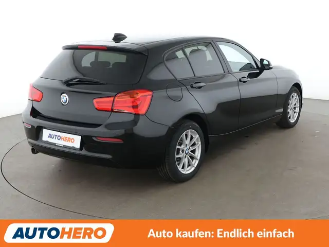 BMW 1 Series view 6