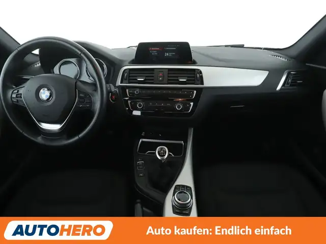 BMW 1 Series view 12