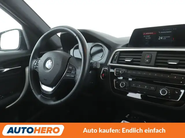 BMW 1 Series view 13