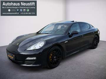Porsche Panamera 3,0 Diesel Aut. *VOLL*
