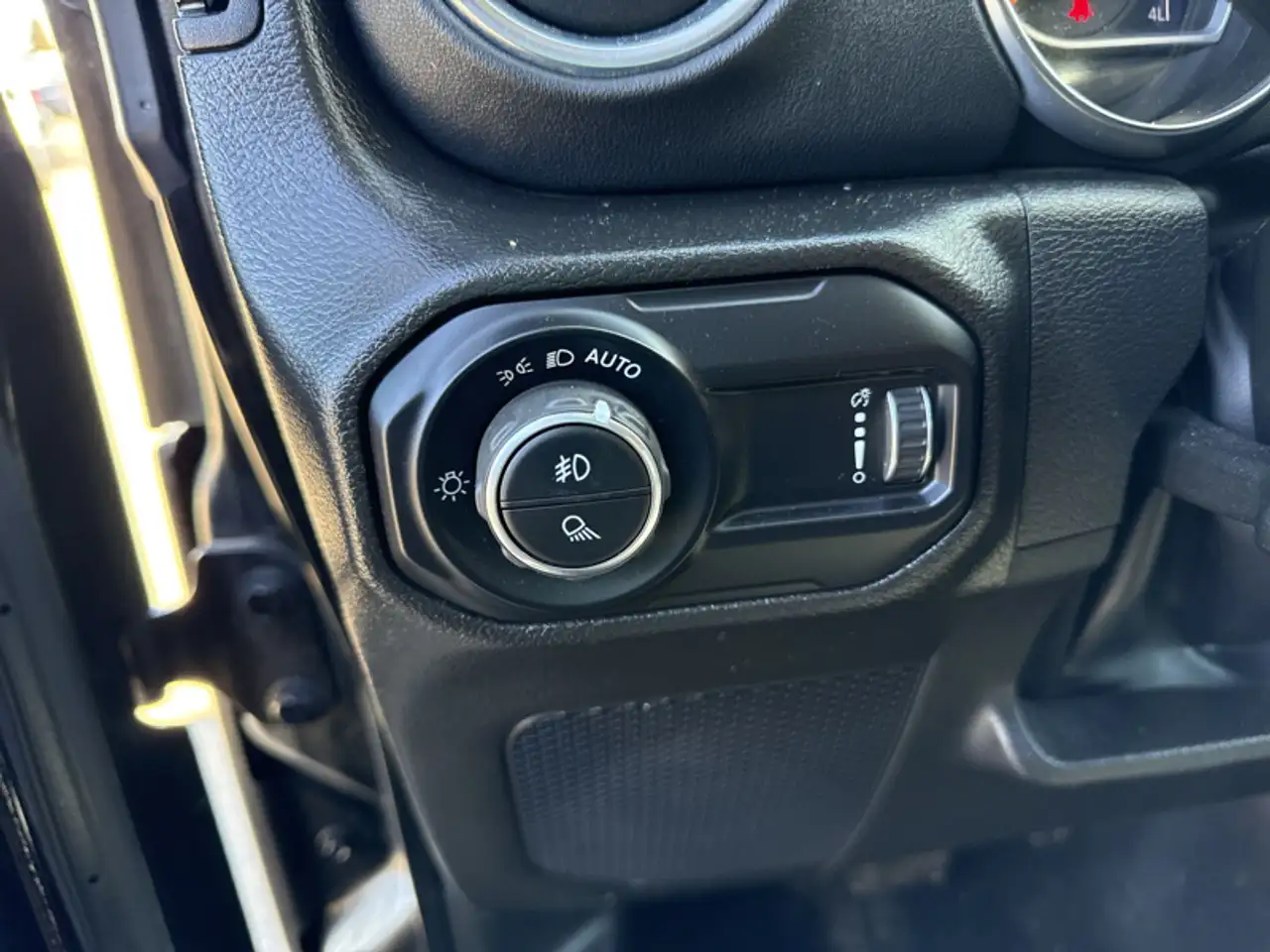 Jeep Gladiator снимка Jeep Gladiator