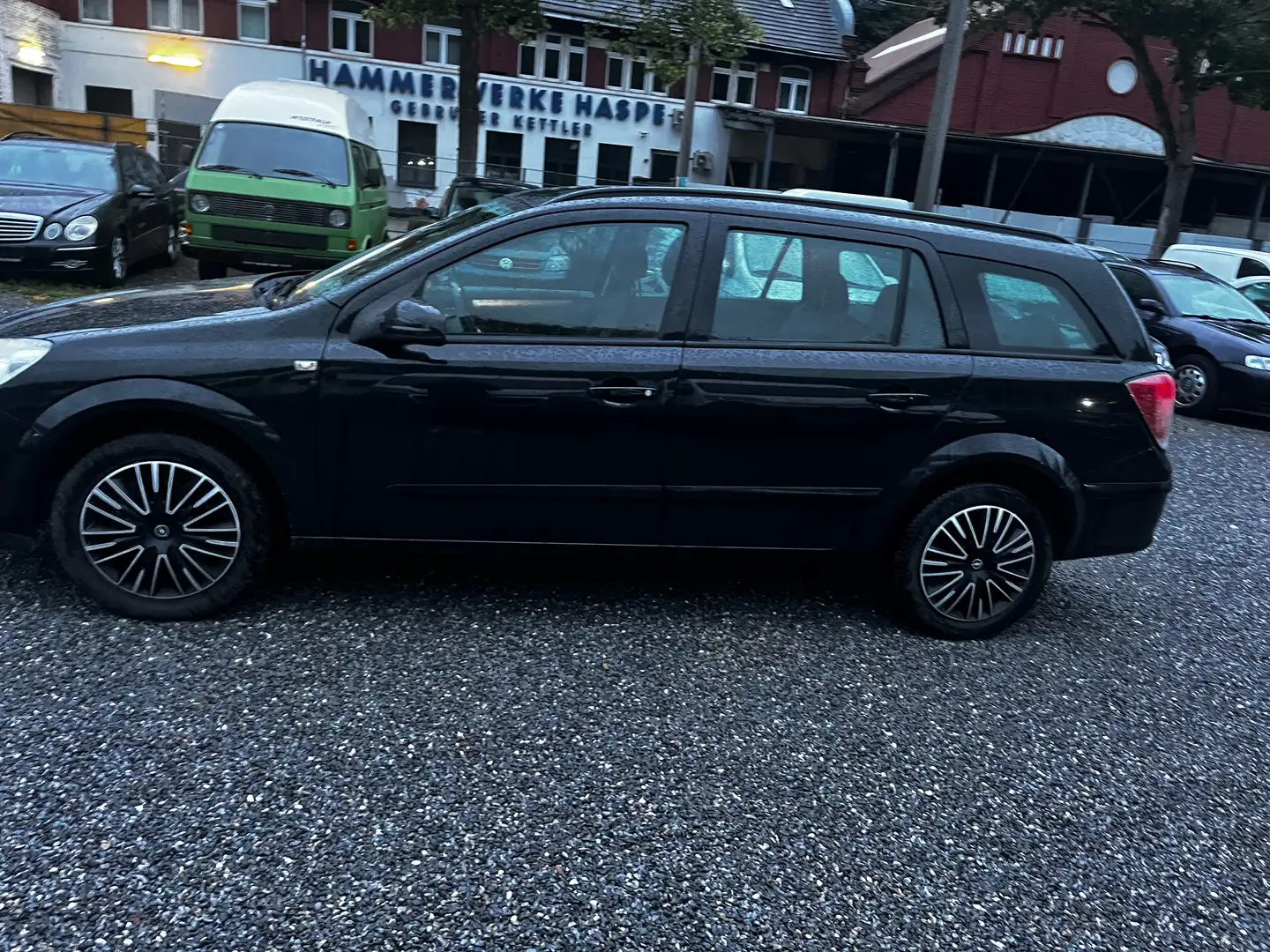 Opel Astra Astra 1.6 Caravan  sommer u winterreifen - 1
