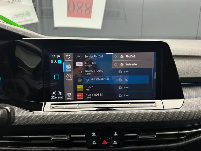 Volkswagen Golf view 27