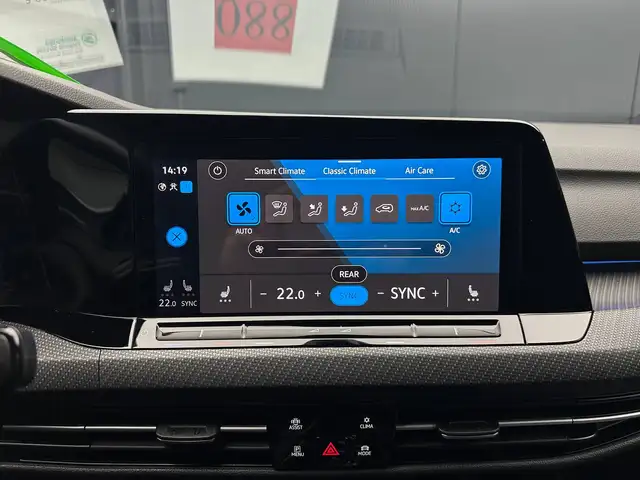 Volkswagen Golf view 23