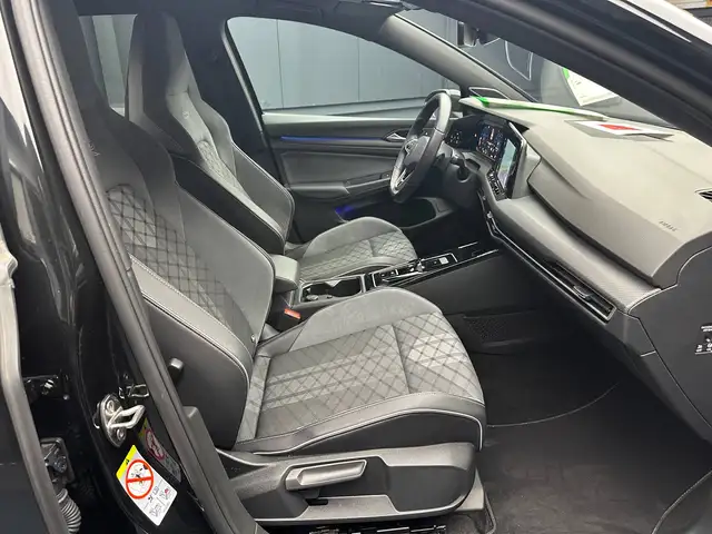 Volkswagen Golf view 10