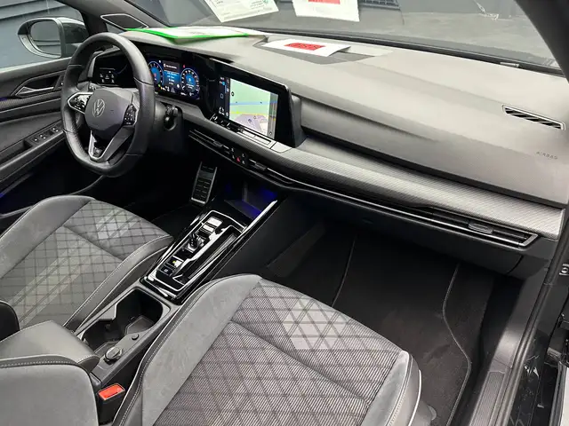Volkswagen Golf view 11