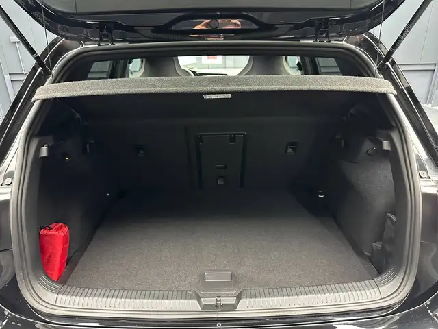 Volkswagen Golf view 30